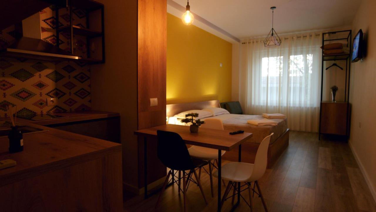 Koni'S Studio Apartments Tiranë Eksteriør bilde