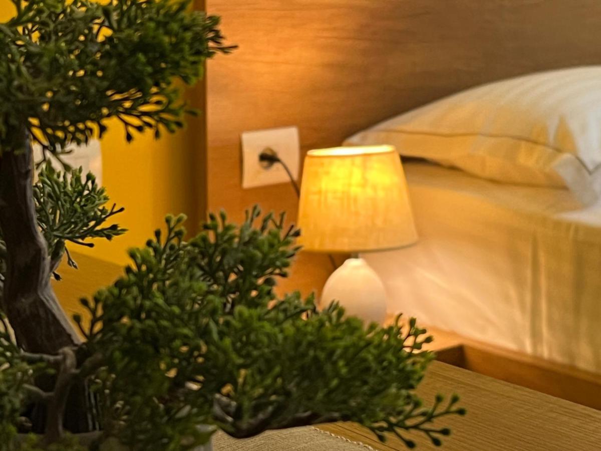 Koni'S Studio Apartments Tiranë Eksteriør bilde